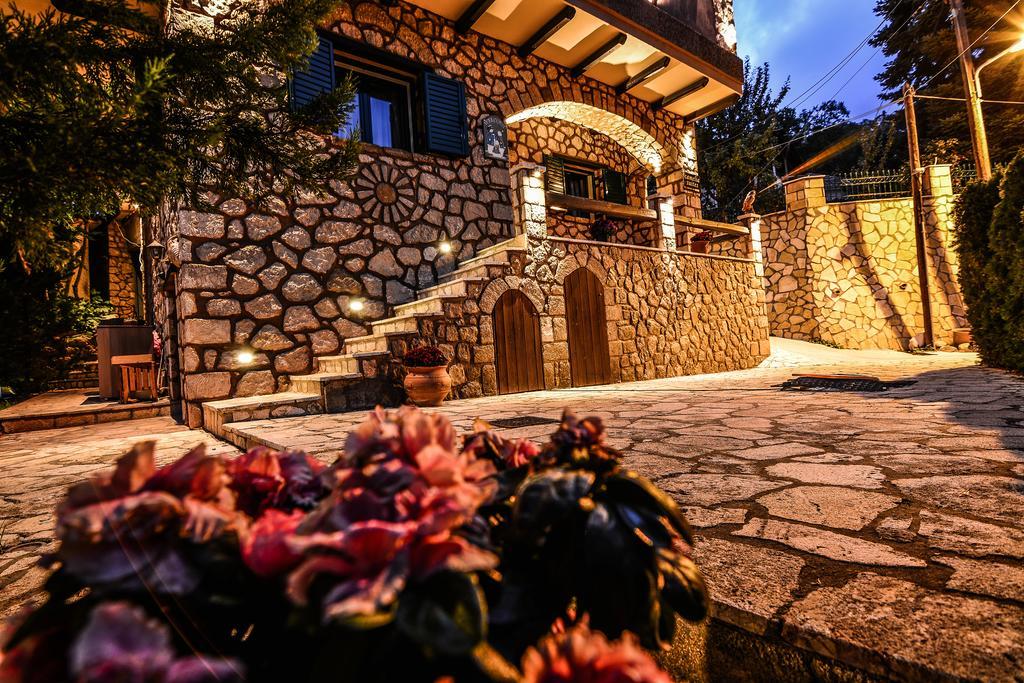 Camelia Suites Synikia Mesi Trikalon Exteriér fotografie